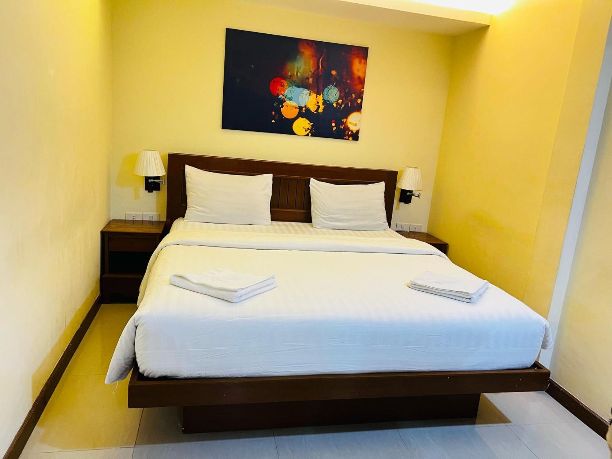 Patong Terrace Hotel Экстерьер фото